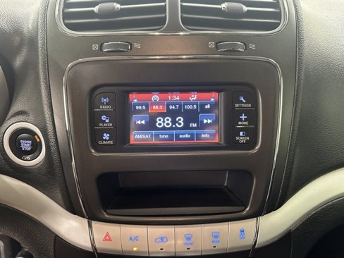 Used 2020 Dodge Journey SE w/ SE Popular Equipment Group image 21
