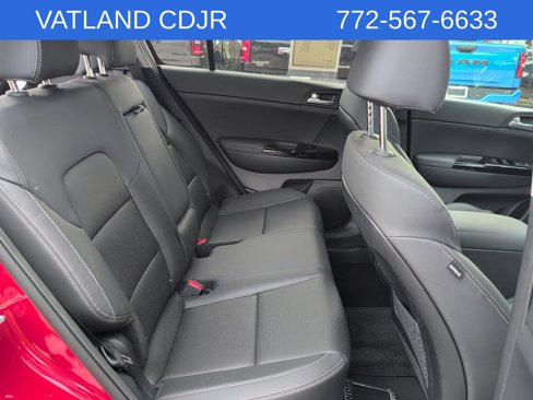 Used 2022 Kia Sportage EX image 36