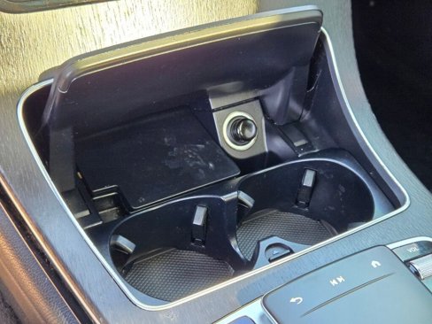 Used 2021 Mercedes-Benz GLC 300 4MATIC image 29
