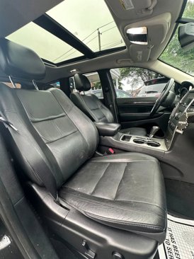 Used 2012 Jeep Grand Cherokee Laredo image 11