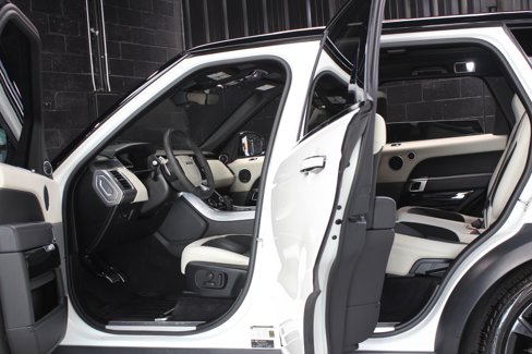 Used 2020 Land Rover Range Rover Sport HST image 19
