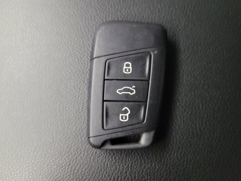 Used 2019 Volkswagen Atlas SE image 32