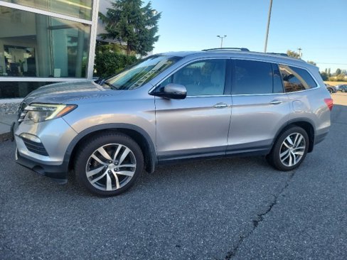 Used 2016 Honda Pilot Touring image 1