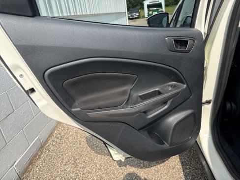 Used 2021 Ford EcoSport SE w/ SE Convenience Package image 31