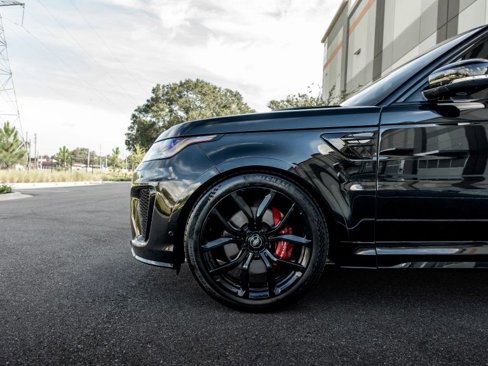 Used 2022 Land Rover Range Rover Sport SVR image 11