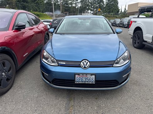 Used 2016 Volkswagen e-Golf SE w/ DC Fast Charging Package image 1