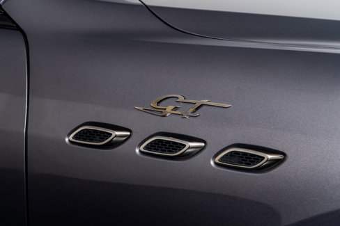 Used 2022 Maserati Levante GT image 28