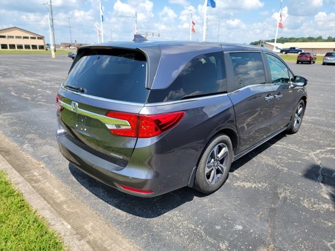 Used 2018 Honda Odyssey Touring image 2