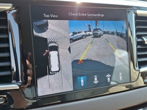 Used 2019 Chrysler Pacifica Touring-L Plus w/ Advanced Safetytec Group image 18