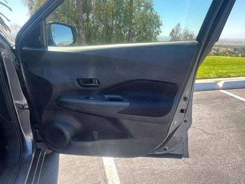 Used 2021 Nissan Kicks S image 43