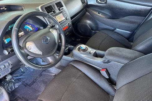 Used 2013 Nissan Leaf S w/ Charger Pkg image 11