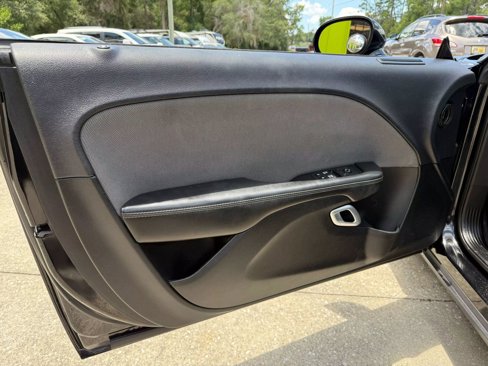 Used 2016 Dodge Challenger SXT image 14
