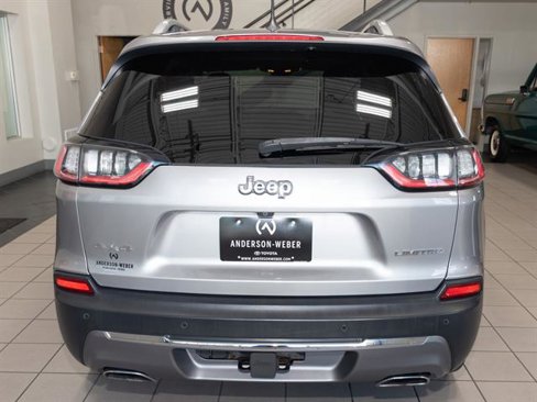 Used 2019 Jeep Cherokee Limited w/ Luxury Group image 18