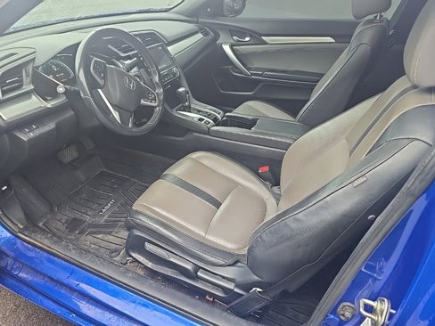 Used 2017 Honda Civic Touring image 9