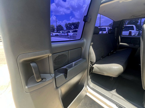 Used 2005 GMC Sierra 1500 W/T image 28