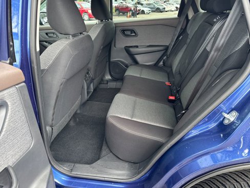 Used 2021 Nissan Rogue S image 25