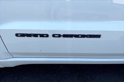 Used 2021 Jeep Grand Cherokee Laredo X image 4