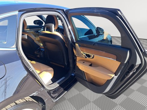 Used 2017 Volvo S90 T6 Inscription w/ Vision Package image 15