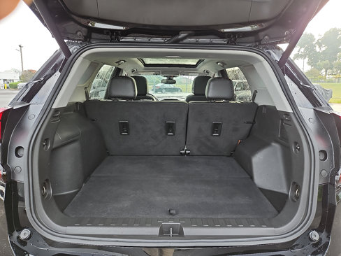 Certified 2023 GMC Terrain SLT w/ Elevation Edition image 29