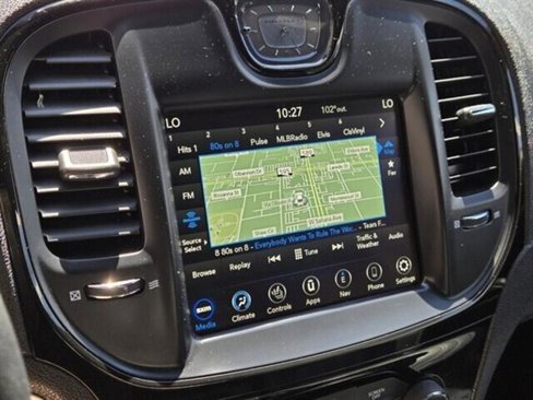Used 2022 Chrysler 300 S image 27