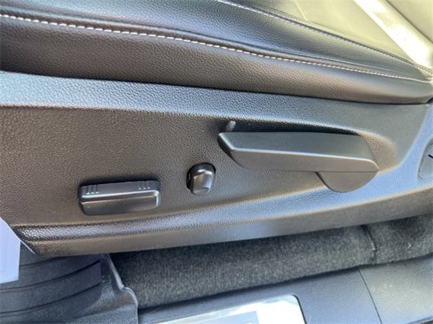 Used 2018 Chevrolet Colorado ZR2 image 11