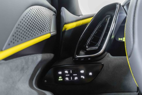 Used 2023 Ferrari Roma image 25