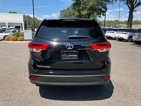 Used 2019 Toyota Highlander LE w/ Phone Cable & Charge Package image 10