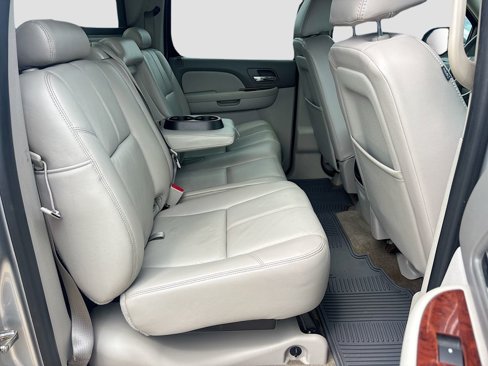 Used 2013 Chevrolet Avalanche LT w/ All-Star Edition image 25