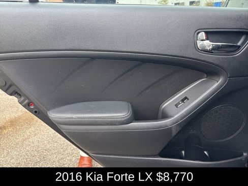 Used 2016 Kia Forte LX image 13