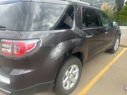 Used 2013 GMC Acadia SLE image 3