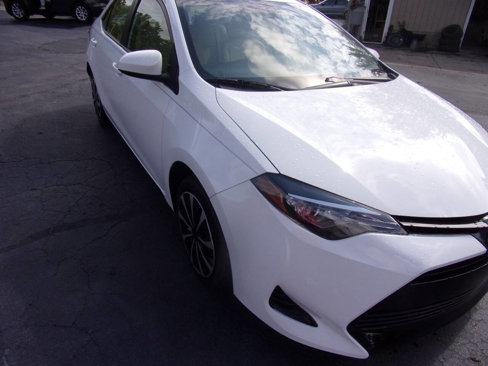 Used 2017 Toyota Corolla LE image 4