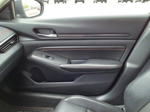 Used 2022 Nissan Altima 2.5 SR image 27