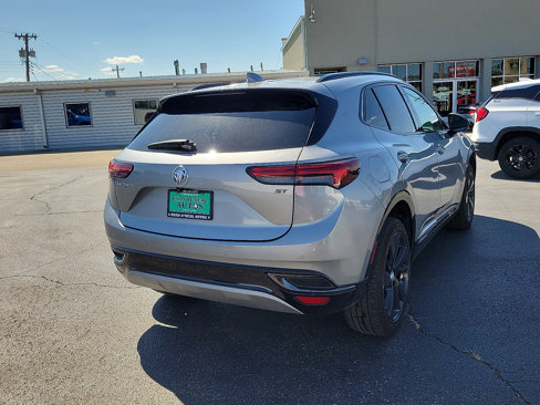 Used 2023 Buick Envision Preferred image 3