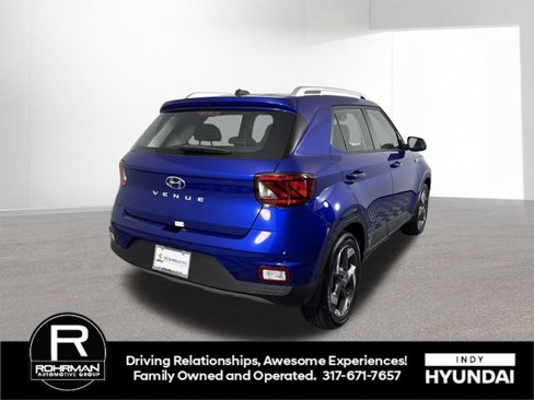 New 2025 Hyundai Venue SEL image 4