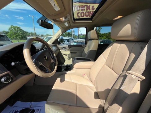 Used 2011 Chevrolet Suburban LT w/ Luxury Package image 16