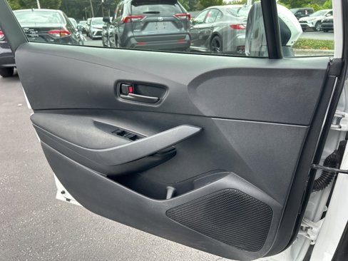 Used 2023 Toyota Corolla LE image 28