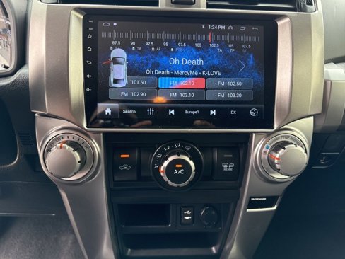 Used 2015 Toyota 4Runner SR5 image 24