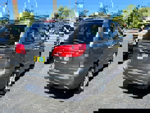 Used 2004 Toyota Sienna LE image 3