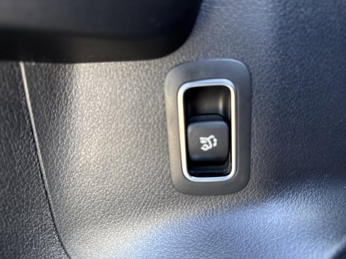 Certified 2021 Mercedes-Benz GLB 250 image 20