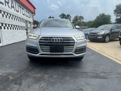 Used 2019 Audi Q5 2.0T Premium Plus image 2