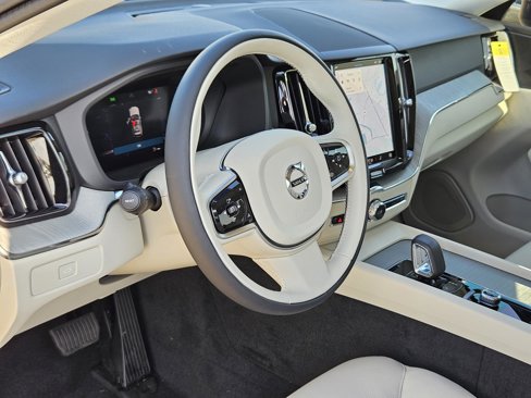 New 2025 Volvo XC60 B5 Plus w/ Protection Package Premier image 27