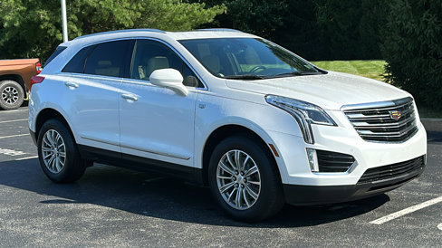 Used 2018 Cadillac XT5 Luxury w/ Driver Awareness Package image 2