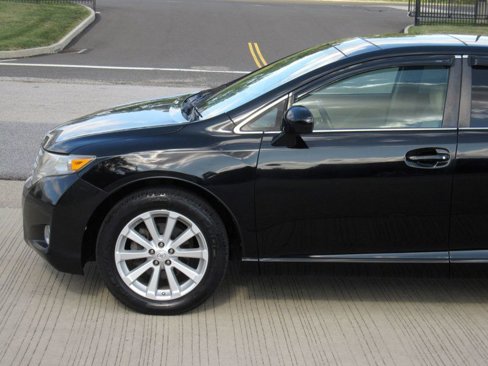 Used 2010 Toyota Venza AWD image 7