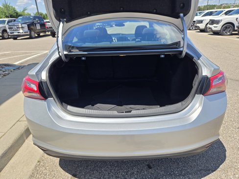 Used 2022 Chevrolet Malibu LT image 13