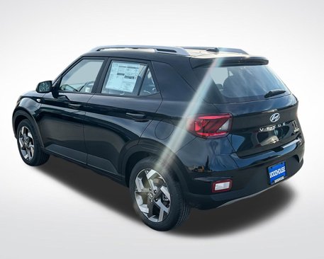 New 2025 Hyundai Venue SEL image 8