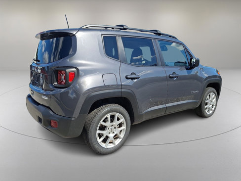Used 2022 Jeep Renegade Latitude w/ Convenience Group image 11