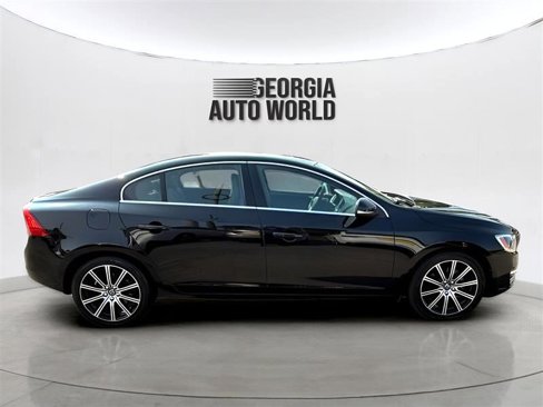 Used 2018 Volvo S60 T5 Inscription Platinum image 6