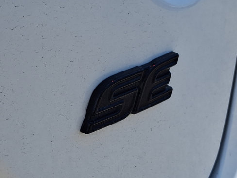 Certified 2025 Toyota Corolla SE image 30