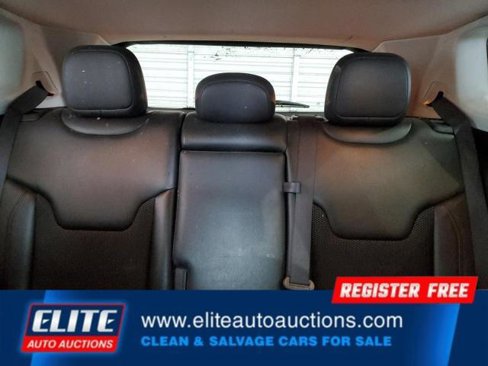 Used 2021 Jeep Compass Trailhawk image 19