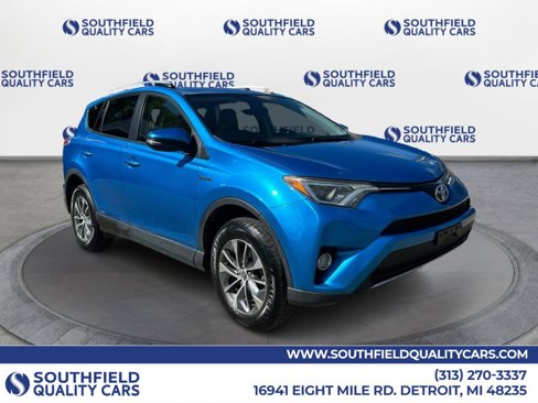 Used 2016 Toyota RAV4 XLE image 1